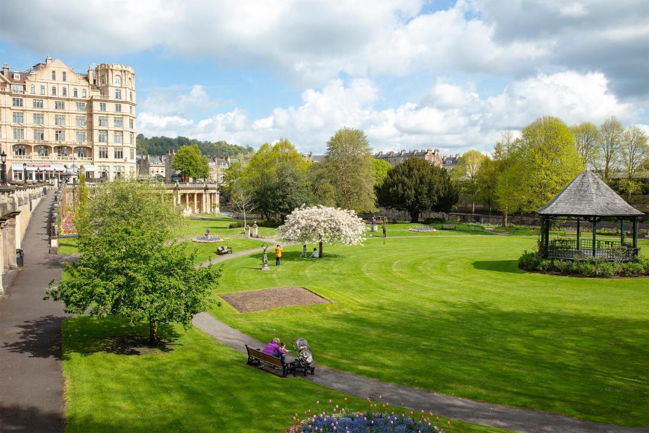 Stunning Spacious Central Apartment Near Parade Gardens Bath Esterno foto