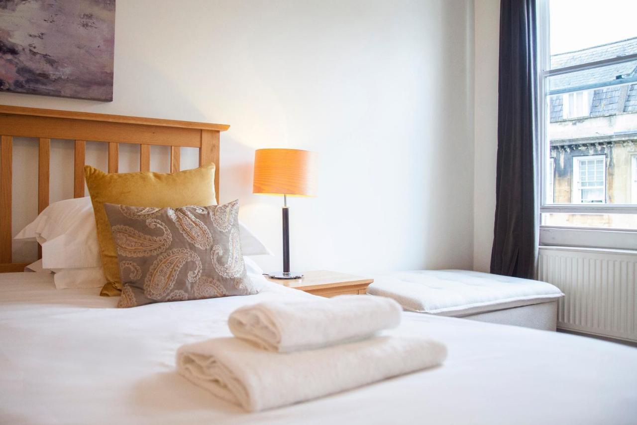 Stunning Spacious Central Apartment Near Parade Gardens Bath Esterno foto