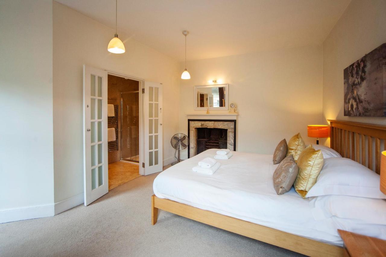 Stunning Spacious Central Apartment Near Parade Gardens Bath Esterno foto