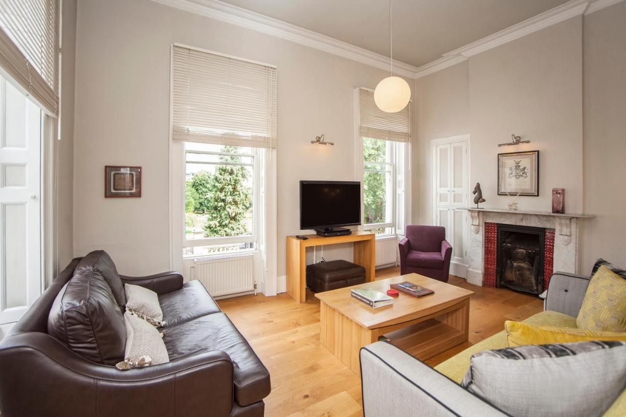 Stunning Spacious Central Apartment Near Parade Gardens Bath Esterno foto
