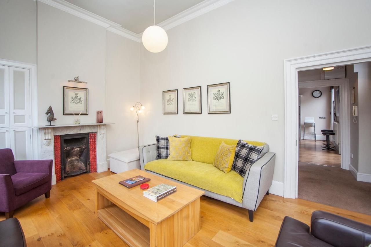 Stunning Spacious Central Apartment Near Parade Gardens Bath Esterno foto